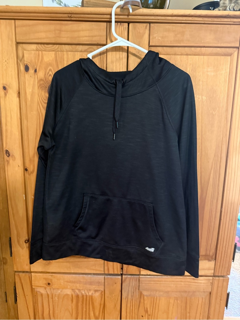 Avia Black Pullover Hoodie with Subtle Logo